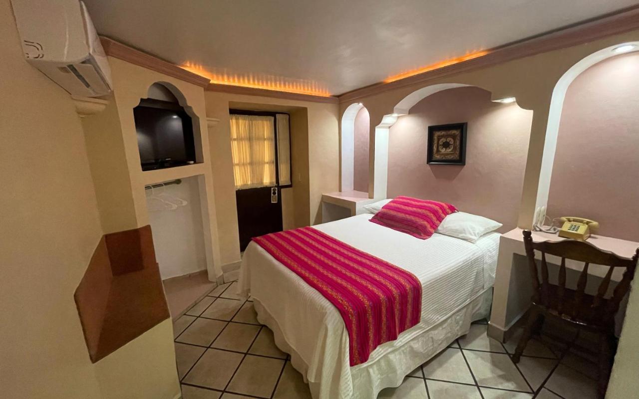 Hotel Real Catedral Tula de Allende Bagian luar foto