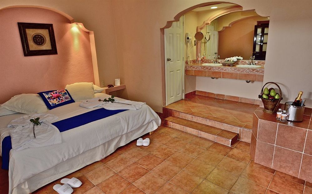 Hotel Real Catedral Tula de Allende Bagian luar foto